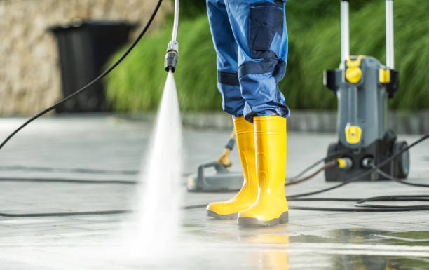 Best Commercial Pressure Washing  in Baxter Estates, NY